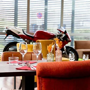 Hotel Les Genets, Bajonna